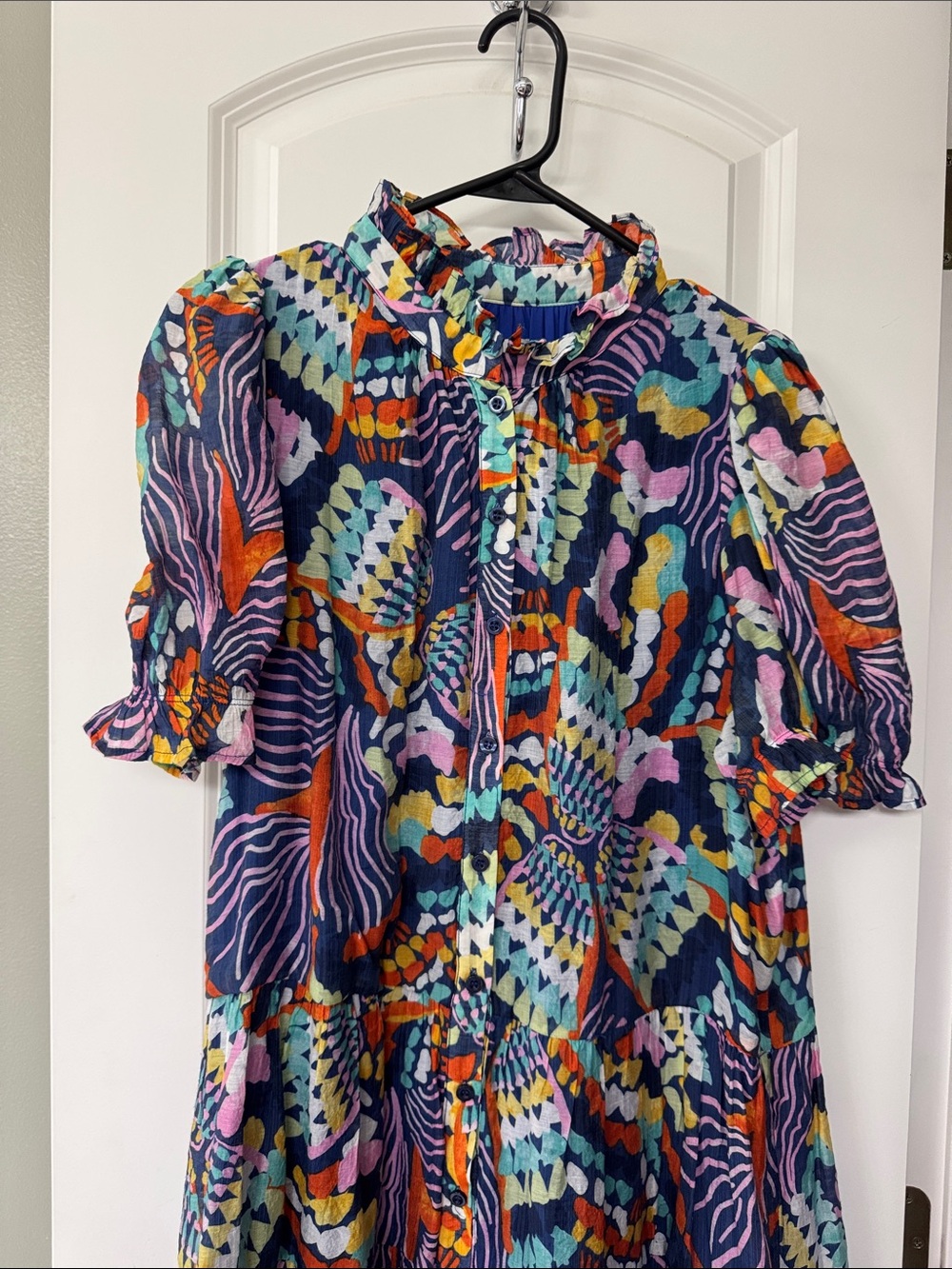 Boutique TCEC Multicolor Abstract Print Button-Front Tiered Mini Dress Size L - Picture 5 of 7